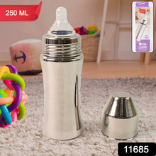 Little baby feeding hero bottle